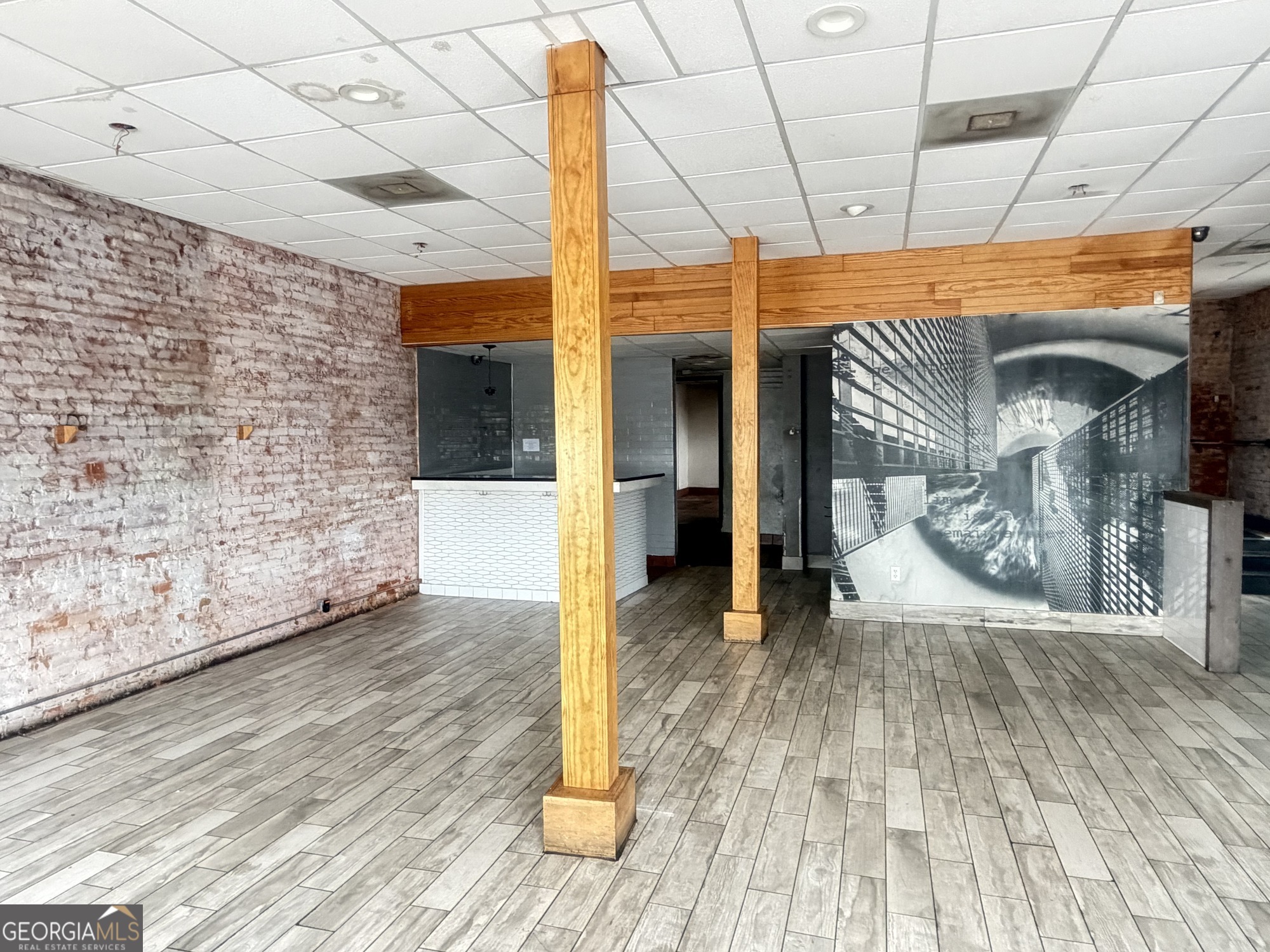 3823 Main Street Property Photo 5