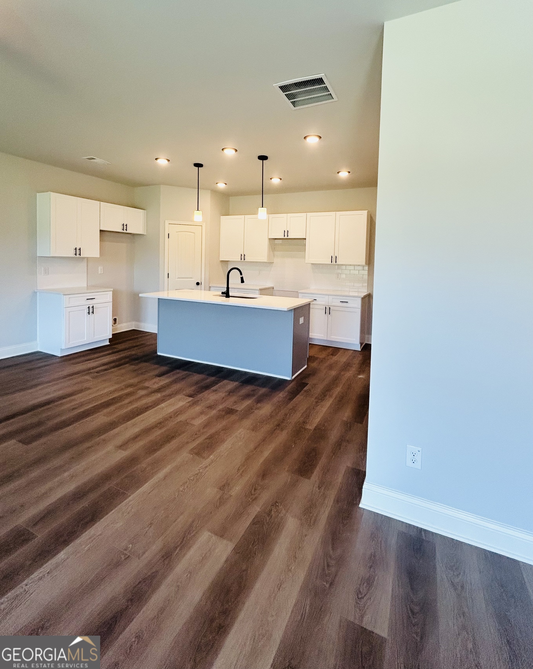 15 Crest Drive # 1 Property Photo 6
