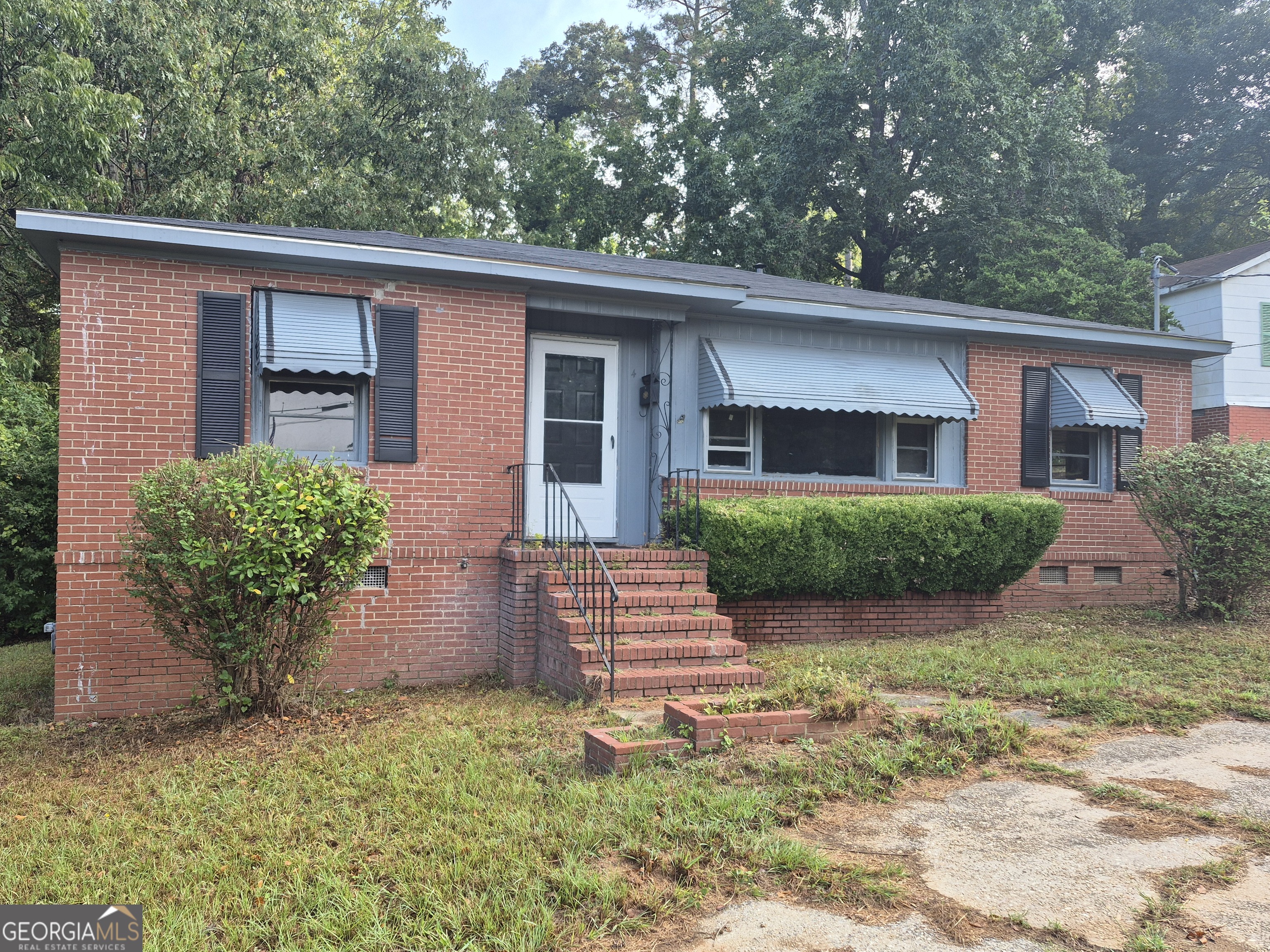 4 Lambert Drive Property Photo 1