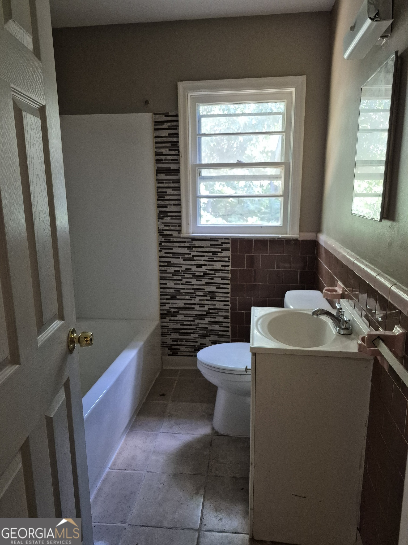 4 Lambert Drive Property Photo 14