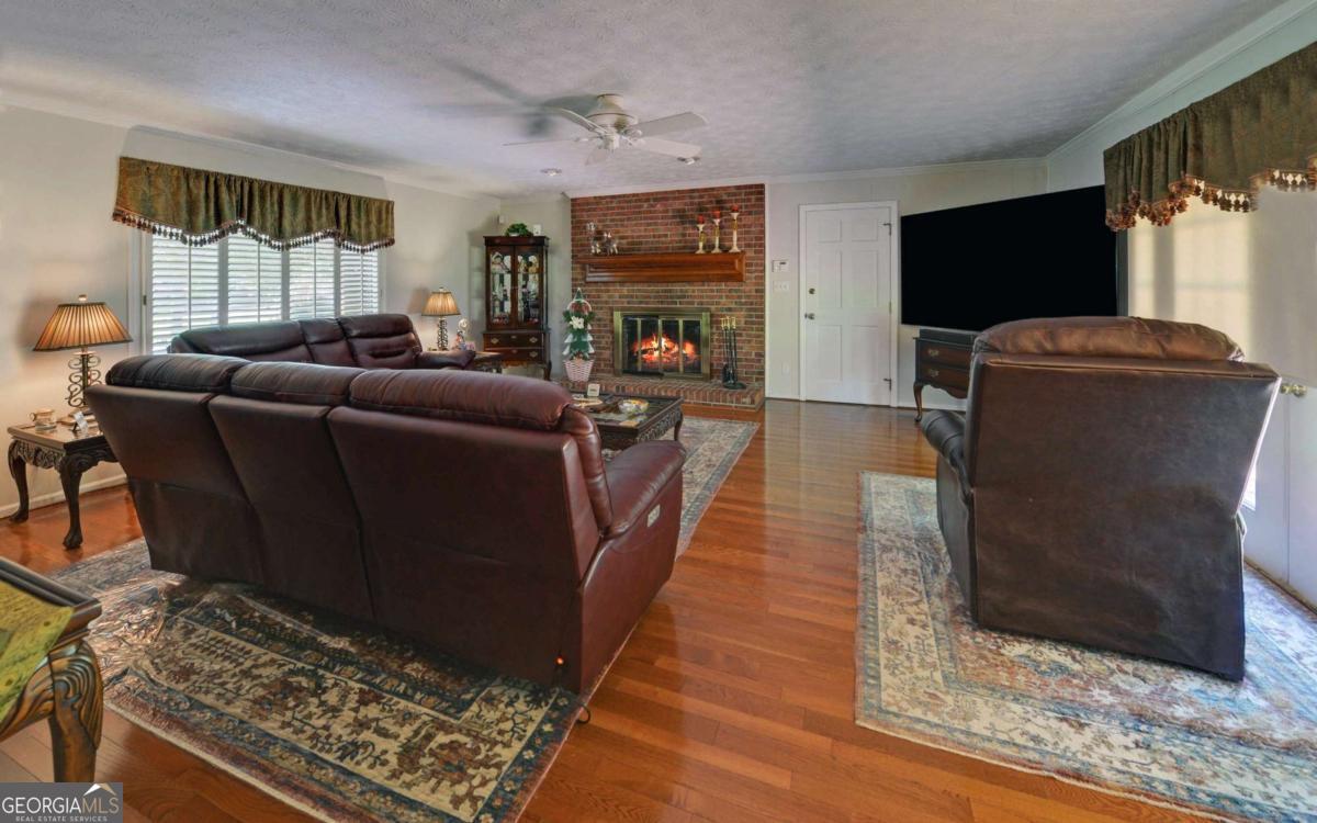 3341 Edgewood Circle Property Photo 19