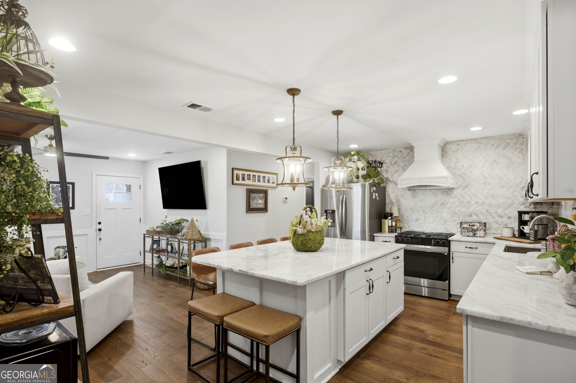 521 Atkinson Avenue Property Photo 8