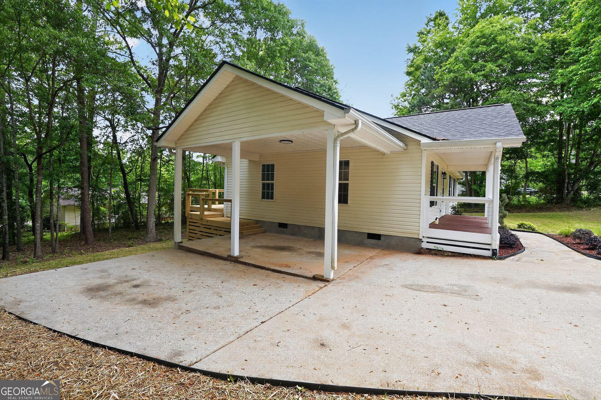 115 Richard Street Property Photo 34