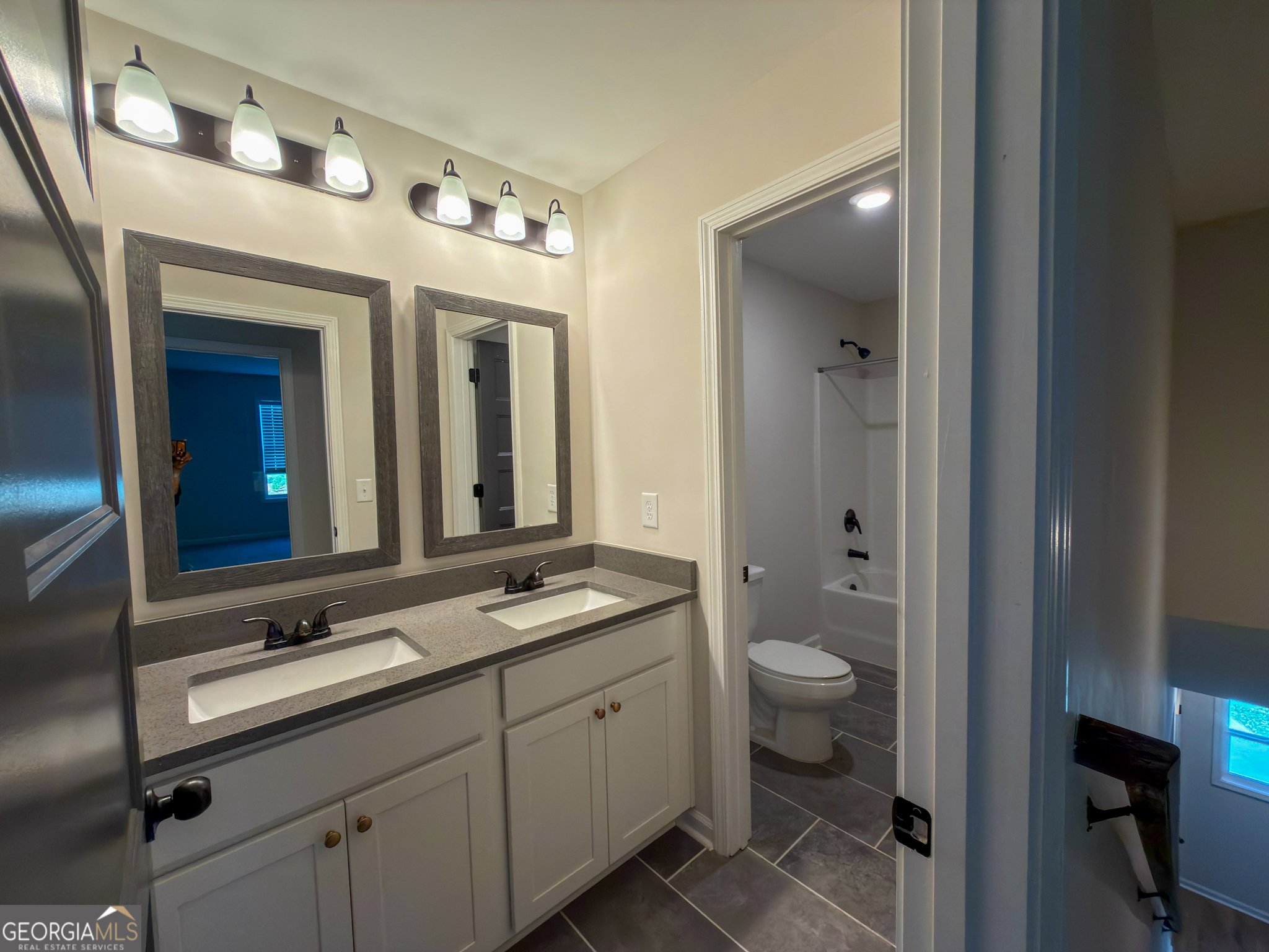 14 Shadybrook Path Property Photo 10