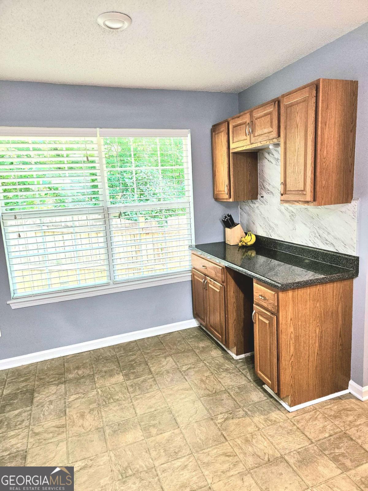 6978 Foxmoor Way Property Photo 7