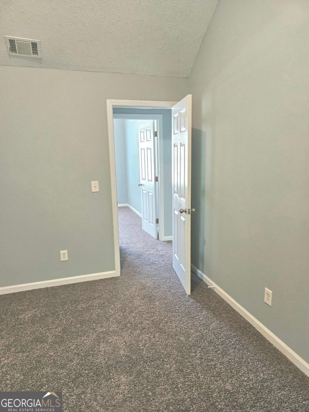 6978 Foxmoor Way Property Photo 16