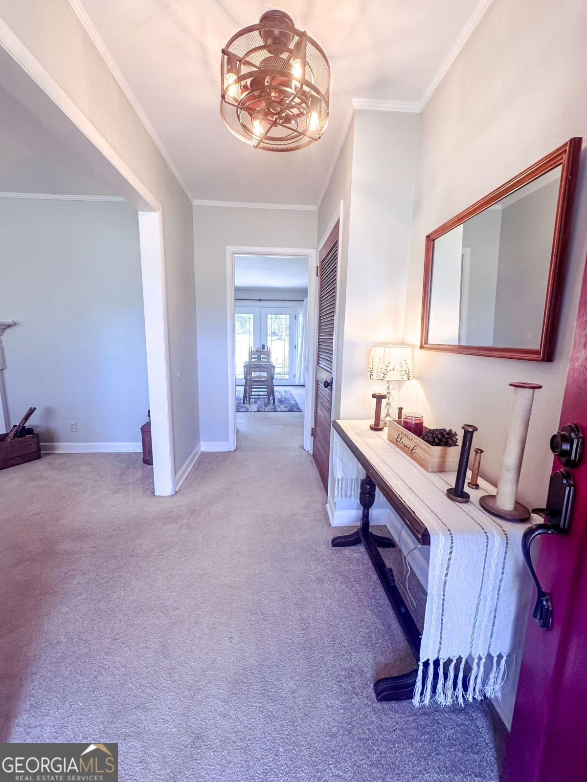1002 Darby Circle Property Photo 3
