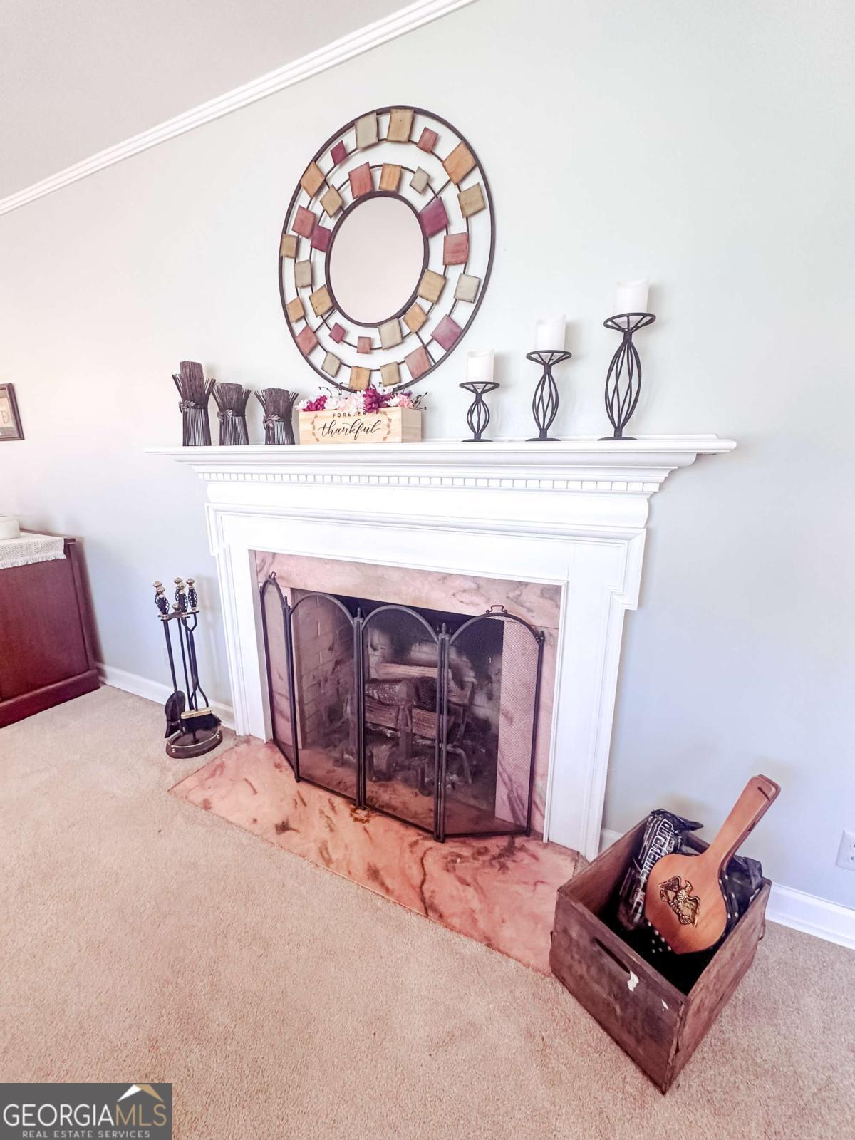 1002 Darby Circle Property Photo 5