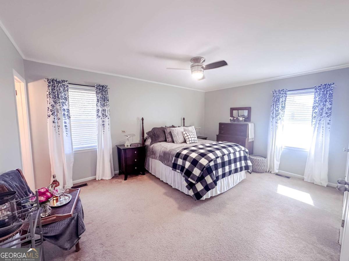 1002 Darby Circle Property Photo 22