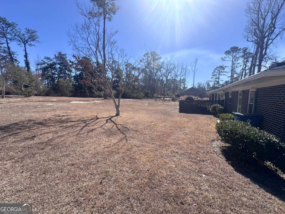 1002 Darby Circle Property Photo 28