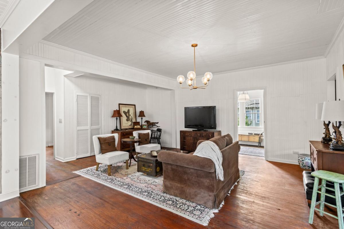 427 Harvey Street Property Photo 24