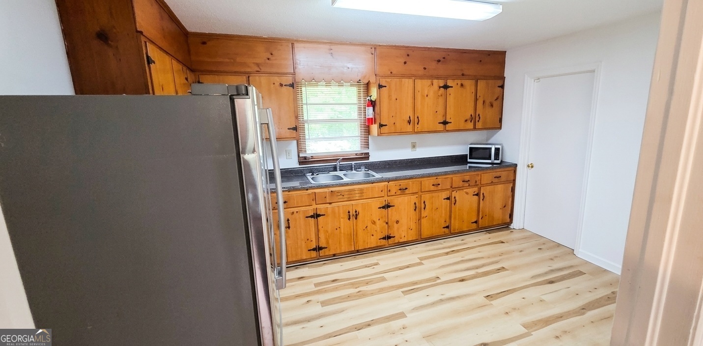 389 Collins Road Property Photo 25