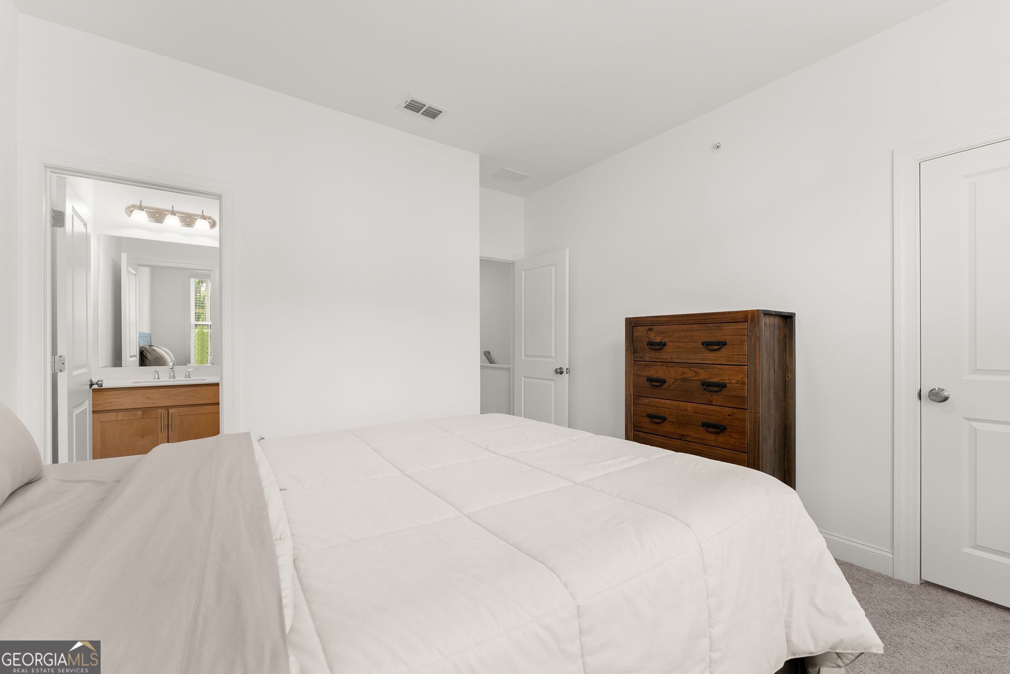 320 Olmstead Way Property Photo 29