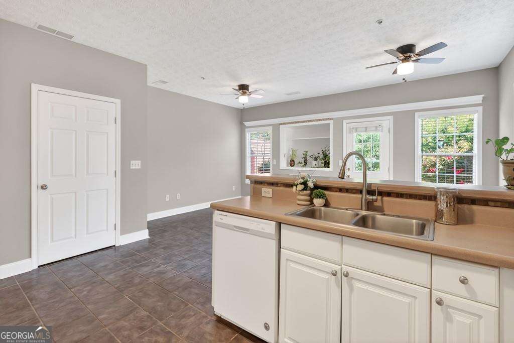 128 Creekwood Drive Property Photo 16