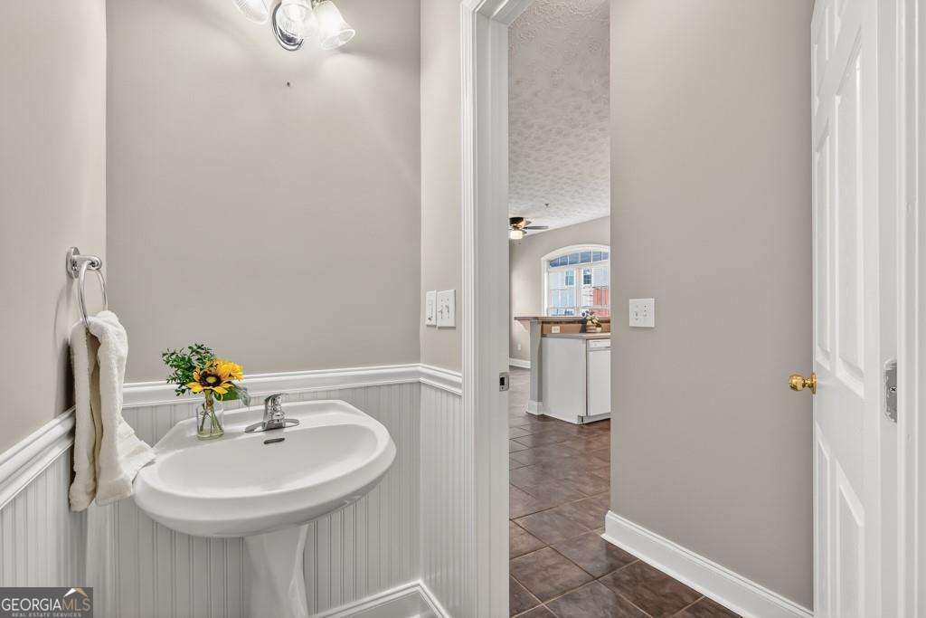 128 Creekwood Drive Property Photo 17