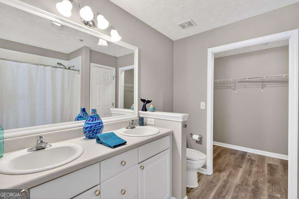 128 Creekwood Drive Property Photo 23