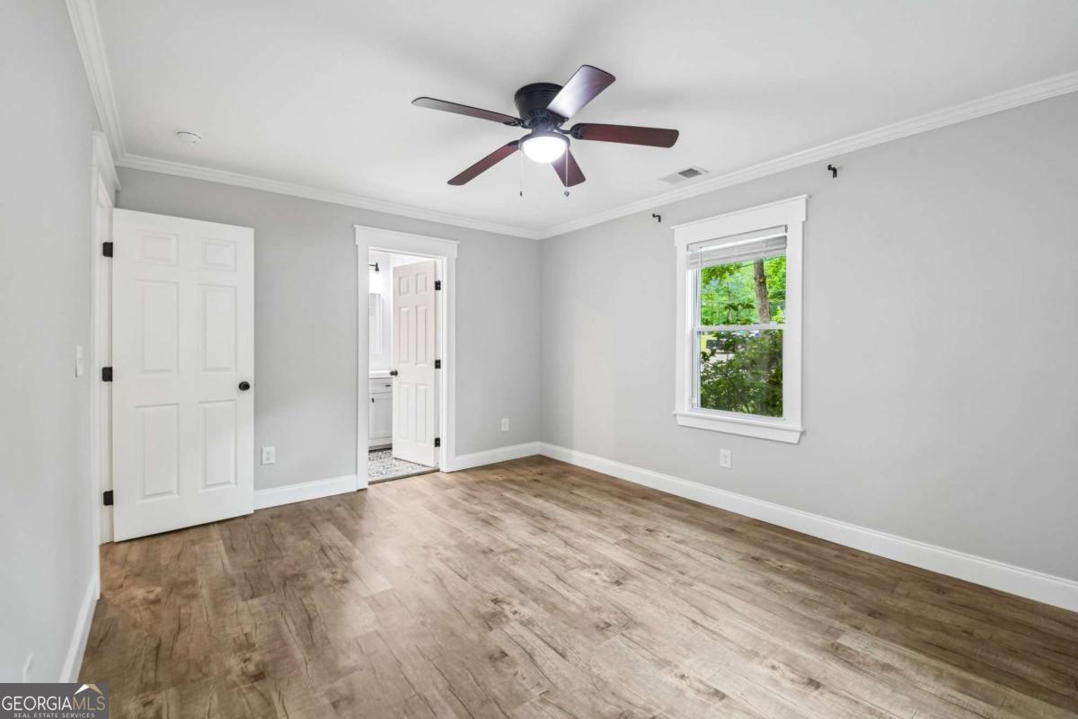 5751 Lisa Lane Property Photo 11