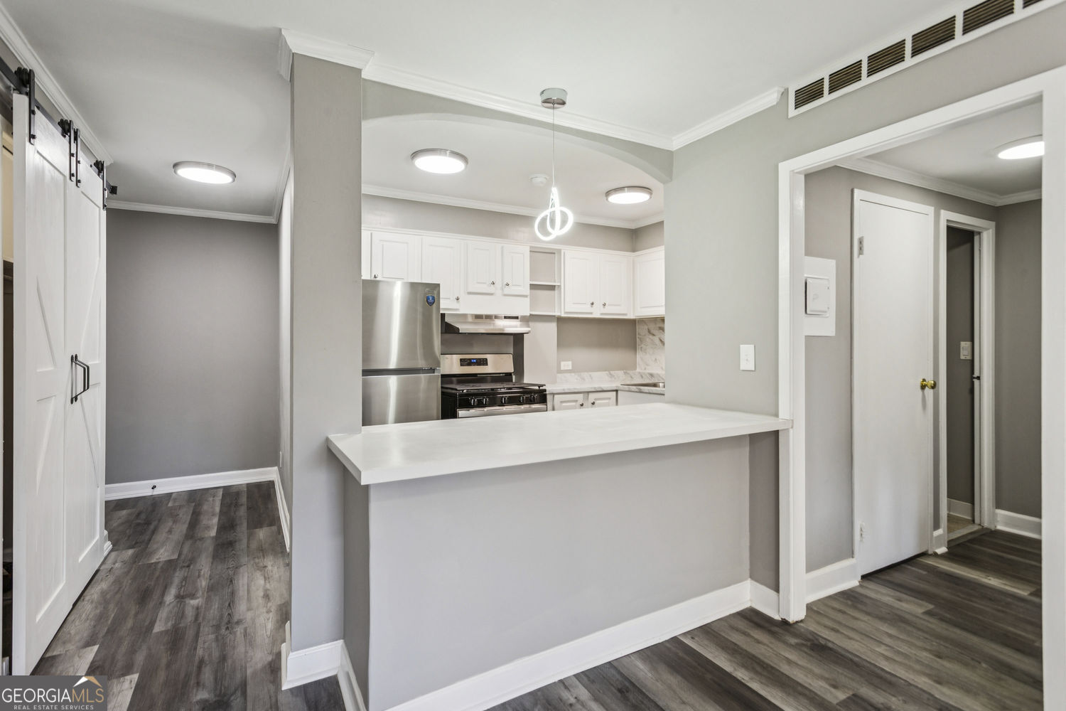 2285 Peachtree Road Ne # 404 Property Photo 4