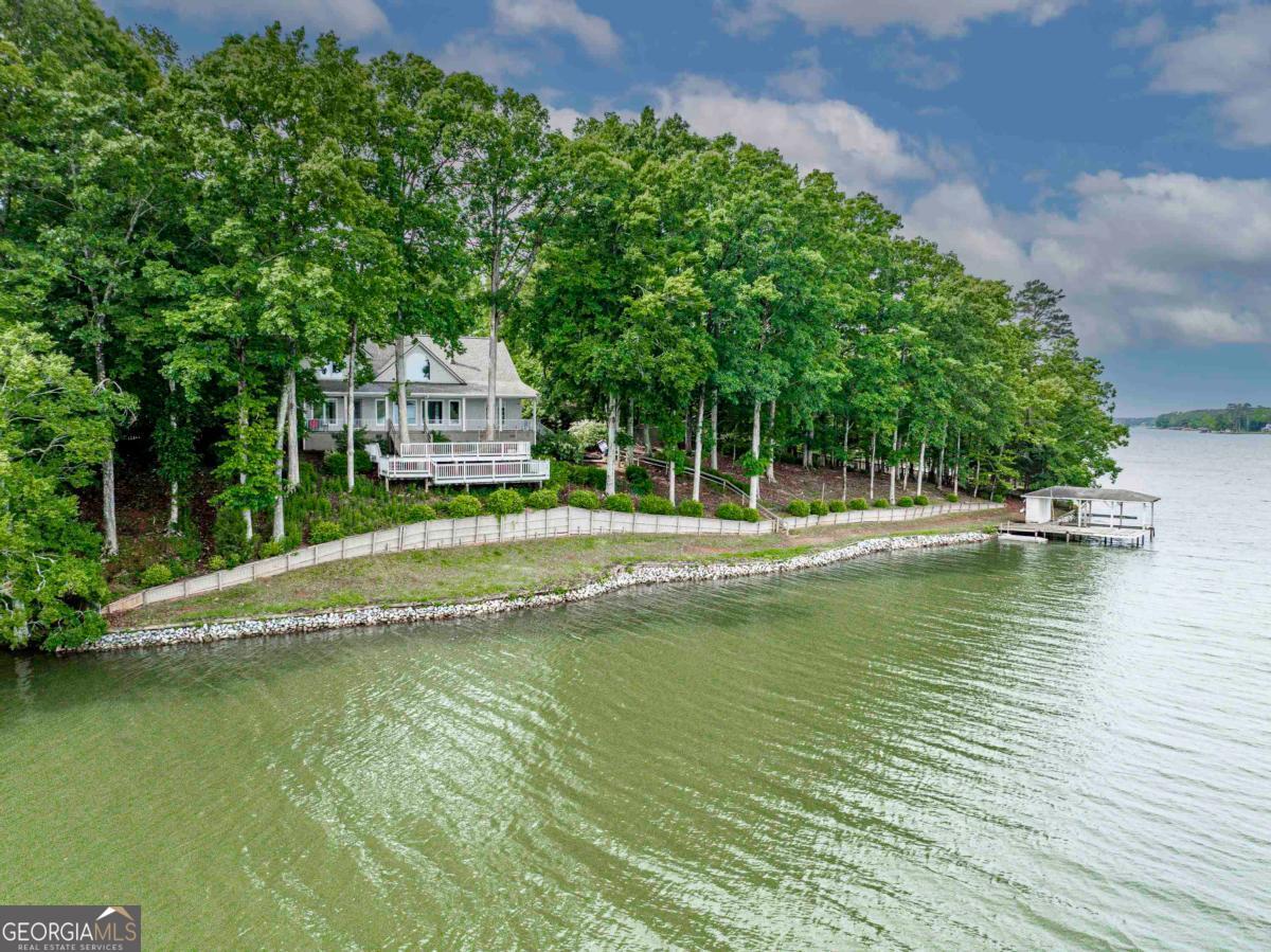 250 Village Court Property Photo 1