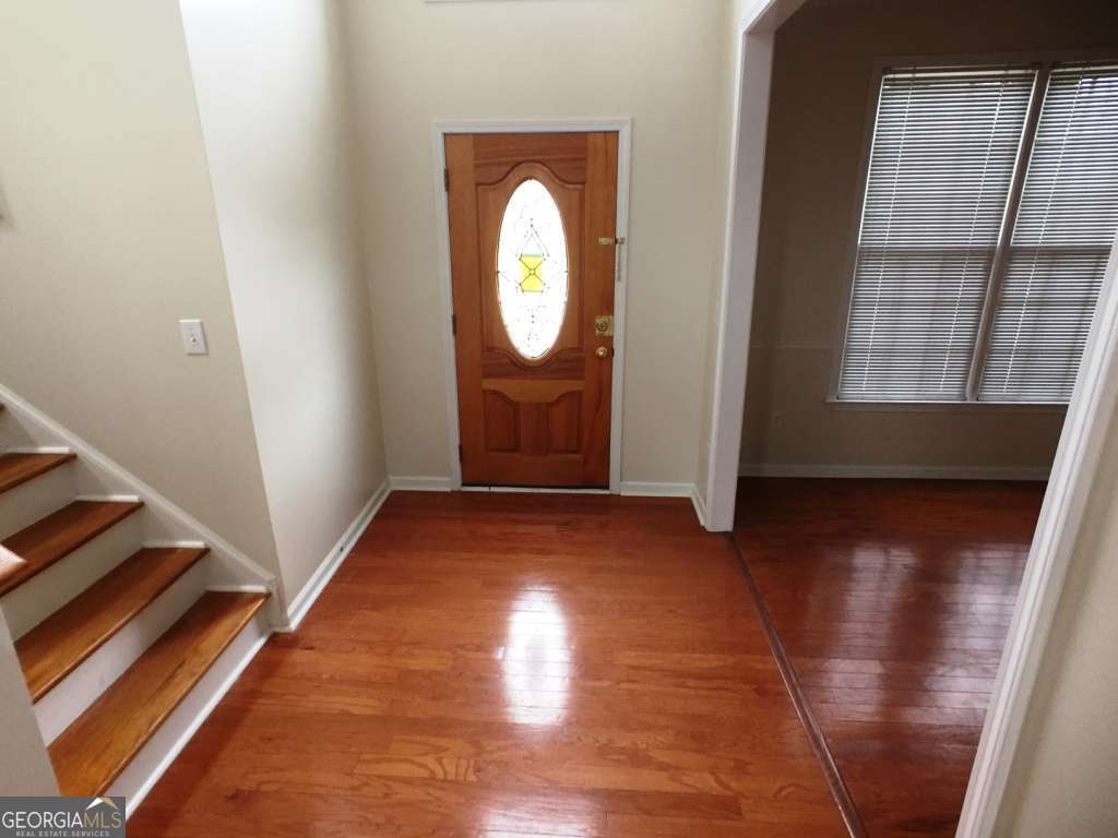 2562 Fairlawn Downs Nw Property Photo 3