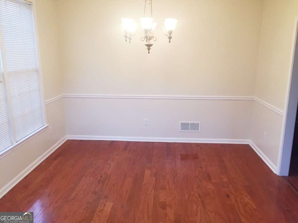 2562 Fairlawn Downs Nw Property Photo 4