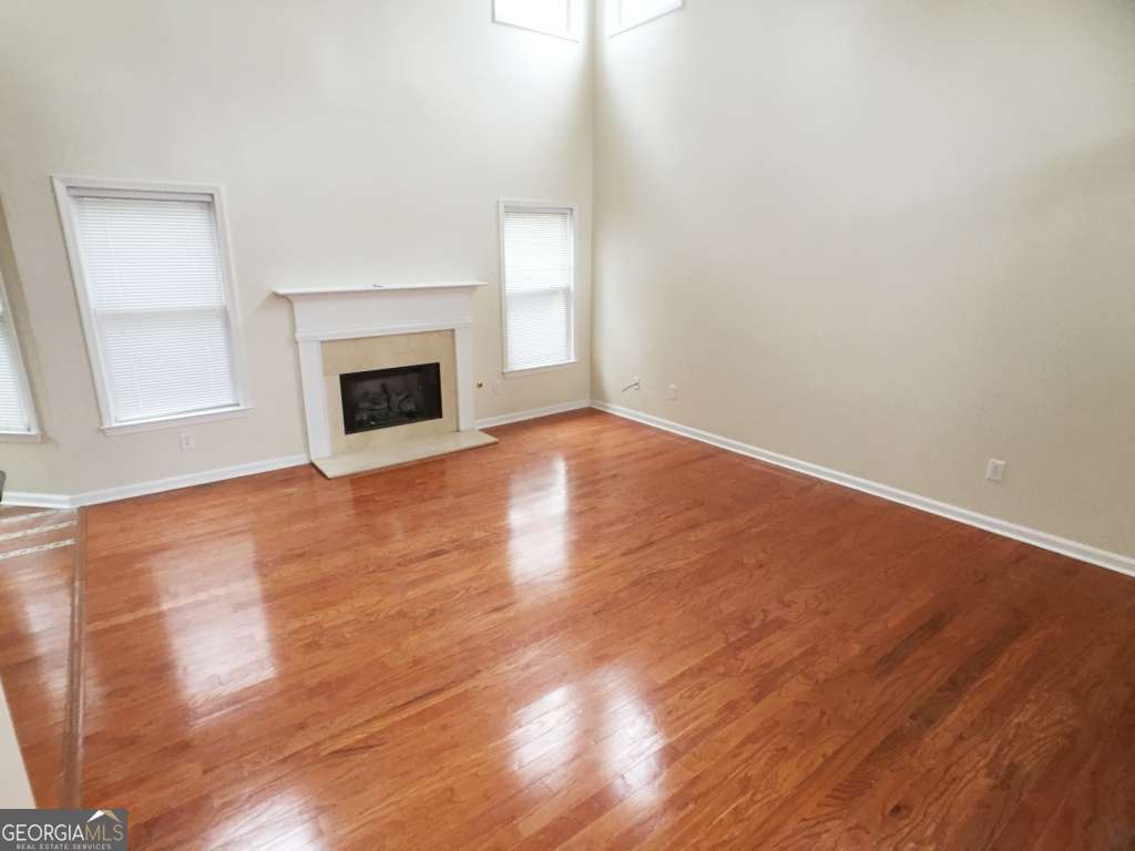2562 Fairlawn Downs Nw Property Photo 7