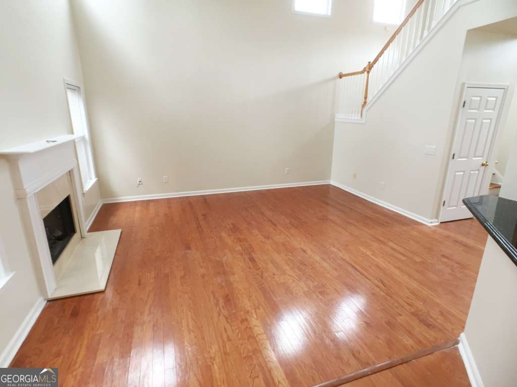 2562 Fairlawn Downs Nw Property Photo 9