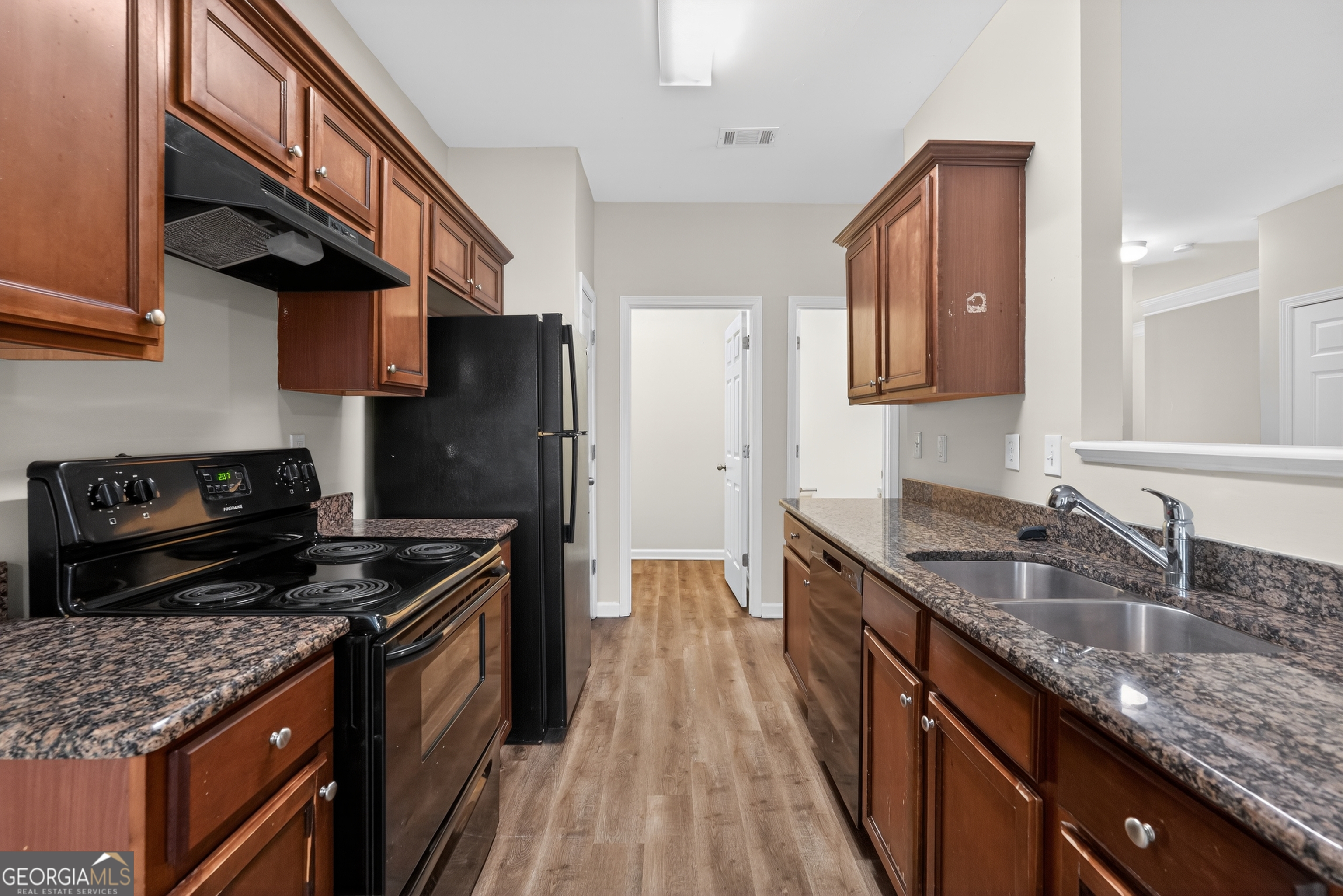 6361 Shadow Square Property Photo 21