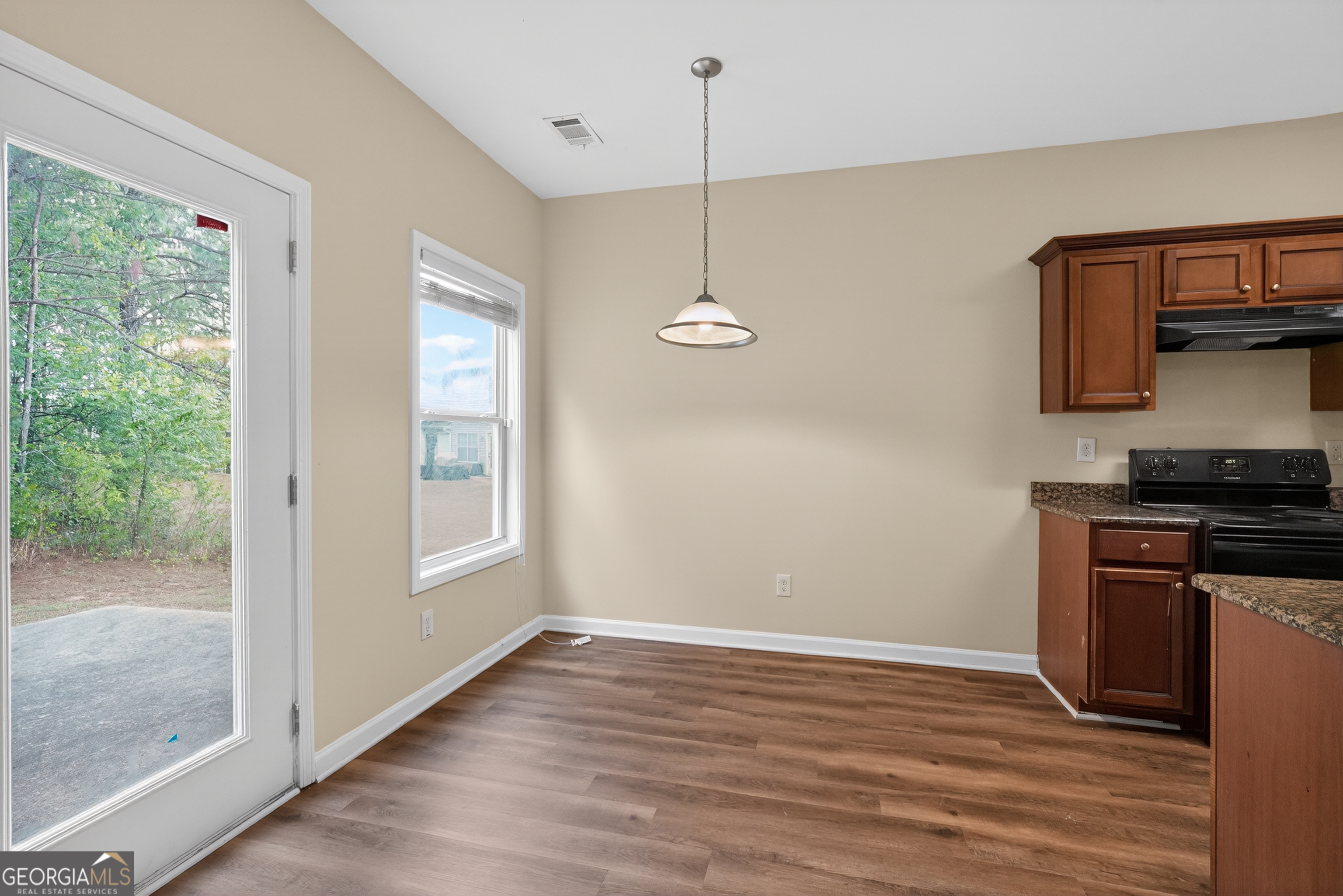 6361 Shadow Square Property Photo 24