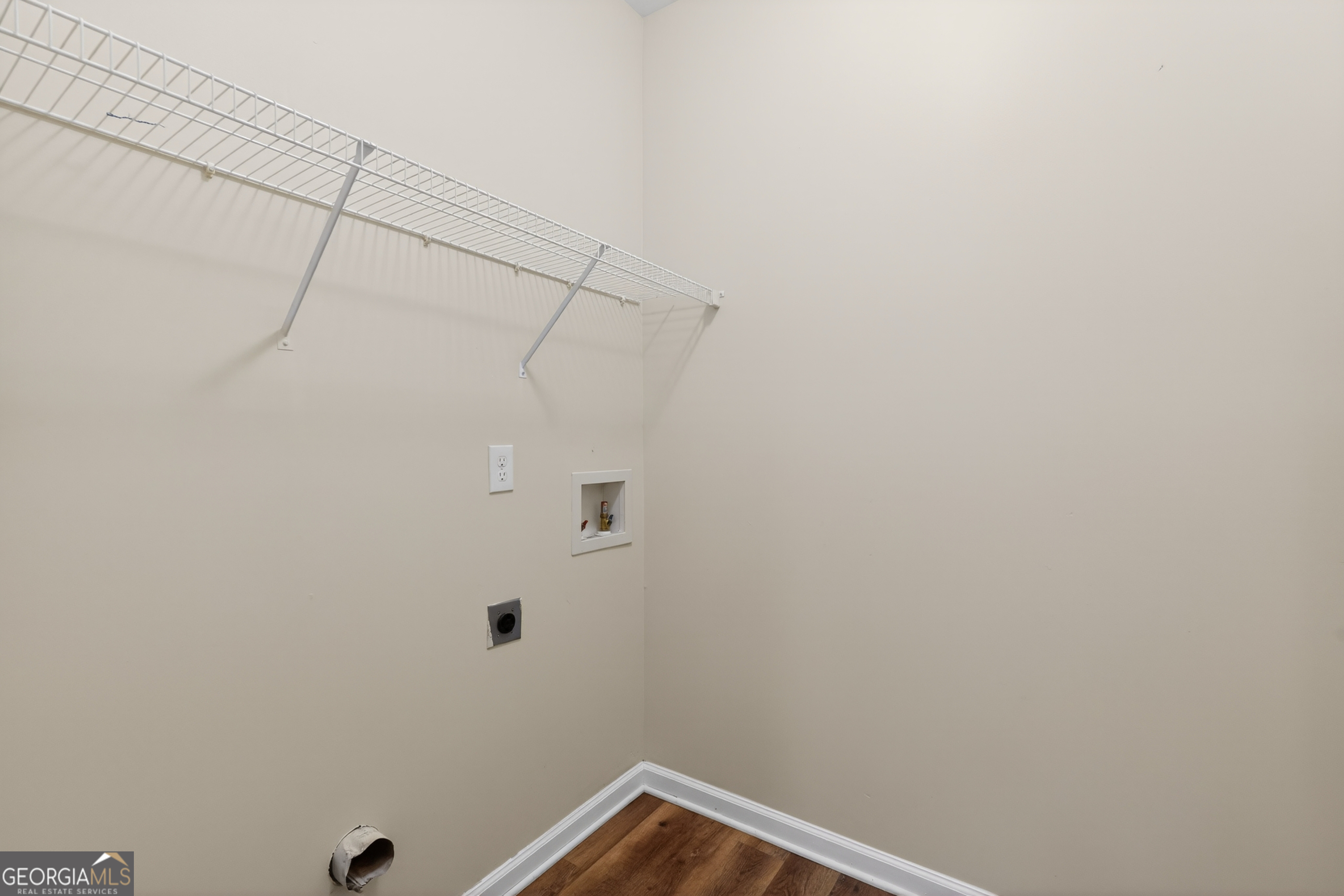 6361 Shadow Square Property Photo 34
