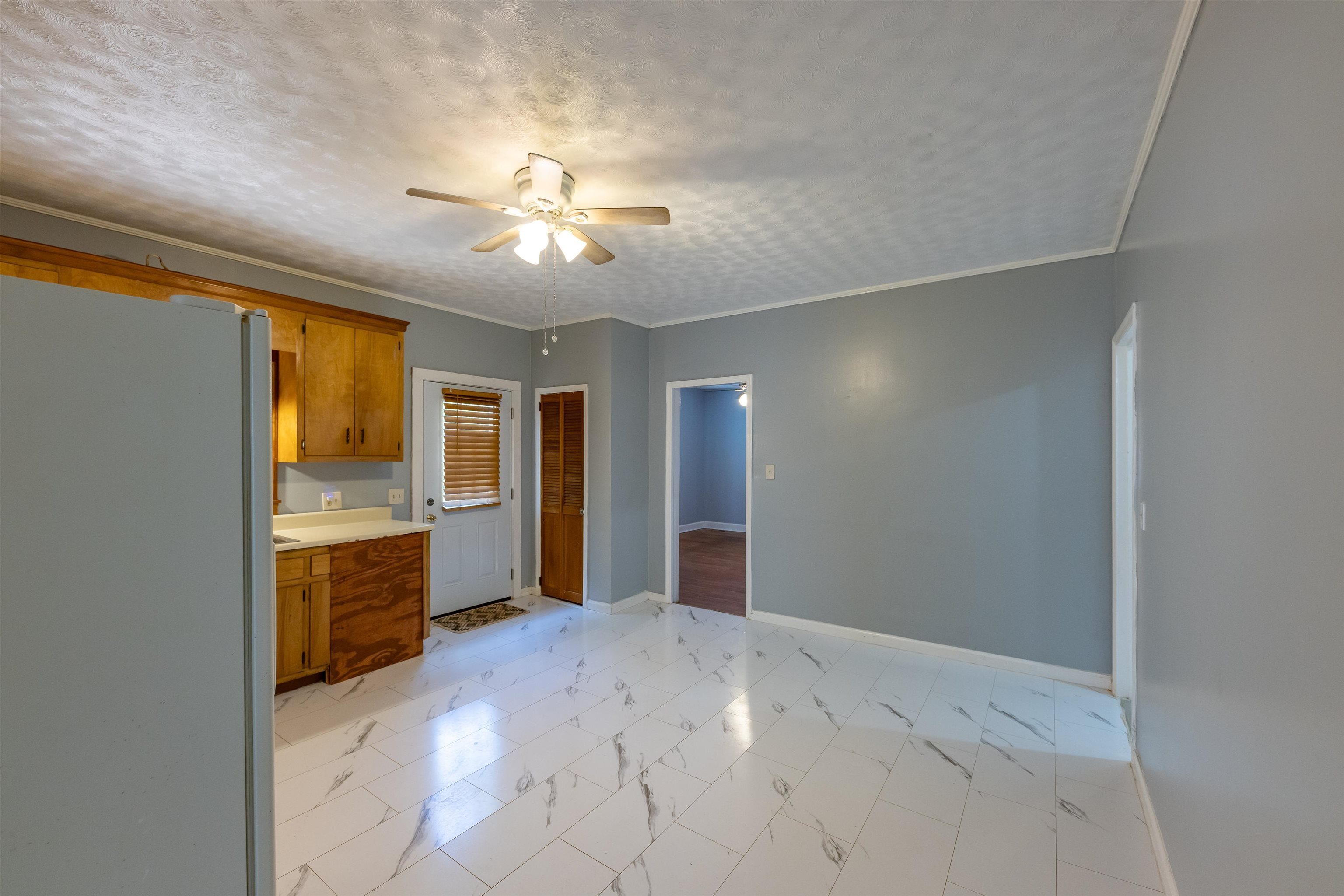 524 W Goodrich Avenue Property Photo 8