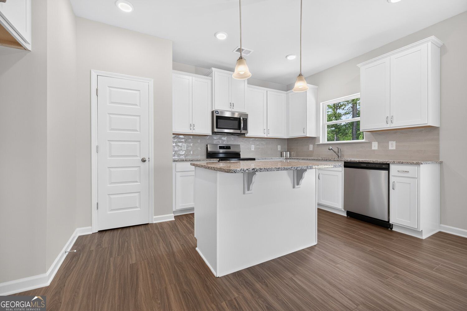 8049 Haven Springs Trace Property Photo 7