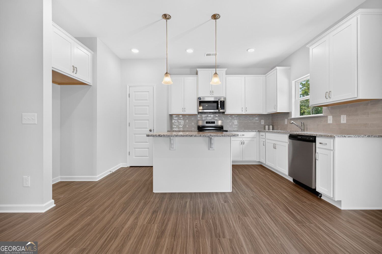 8049 Haven Springs Trace Property Photo 8
