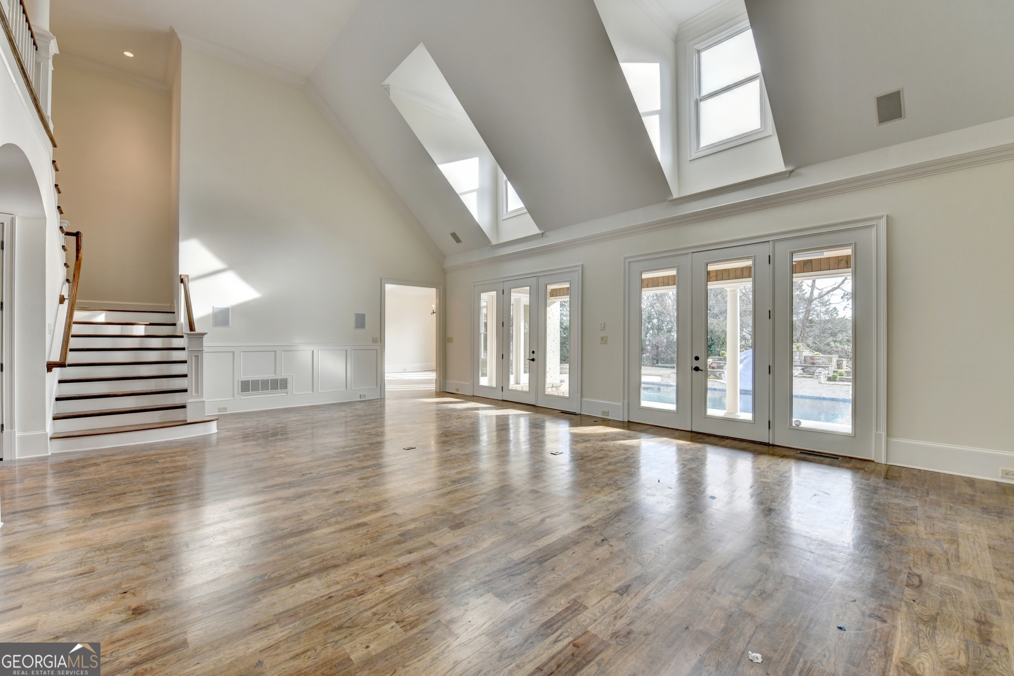 4045 Ridge Road Property Photo 13