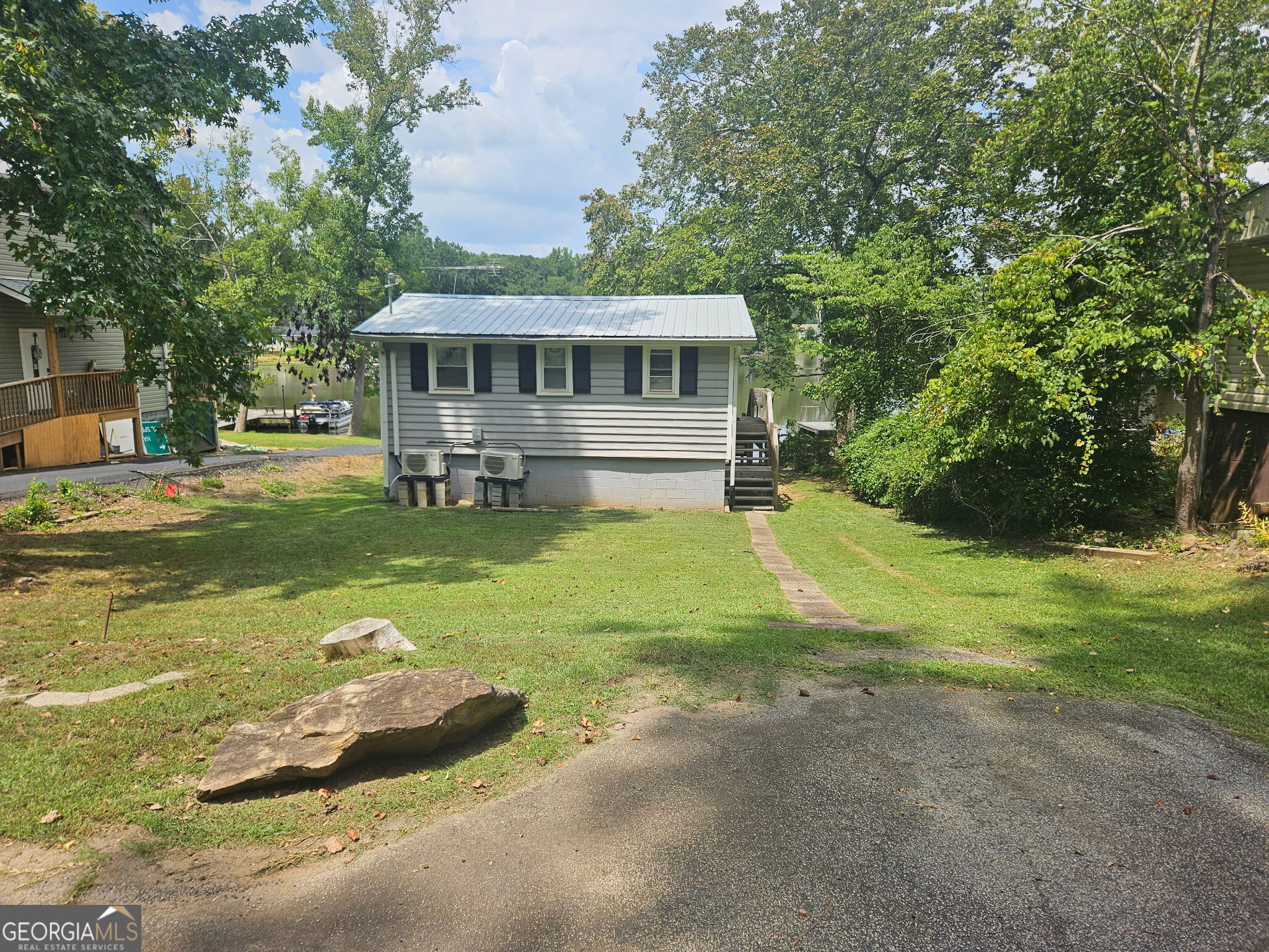126 Elizabeth Circle Property Photo 1