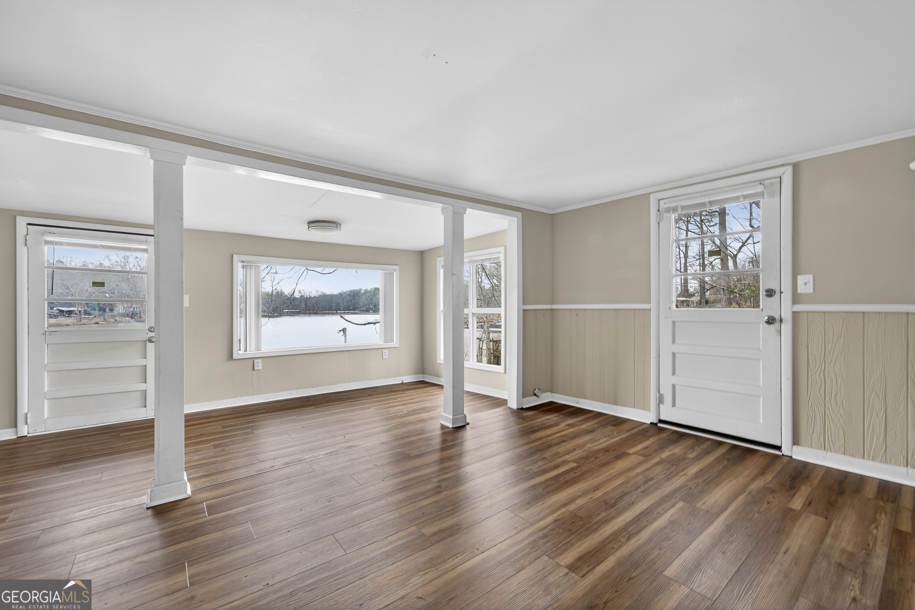 126 Elizabeth Circle Property Photo 5