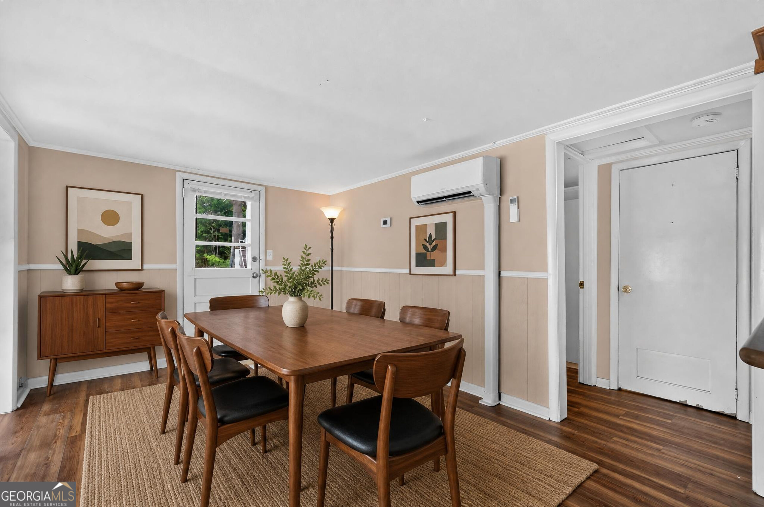 126 Elizabeth Circle Property Photo 6