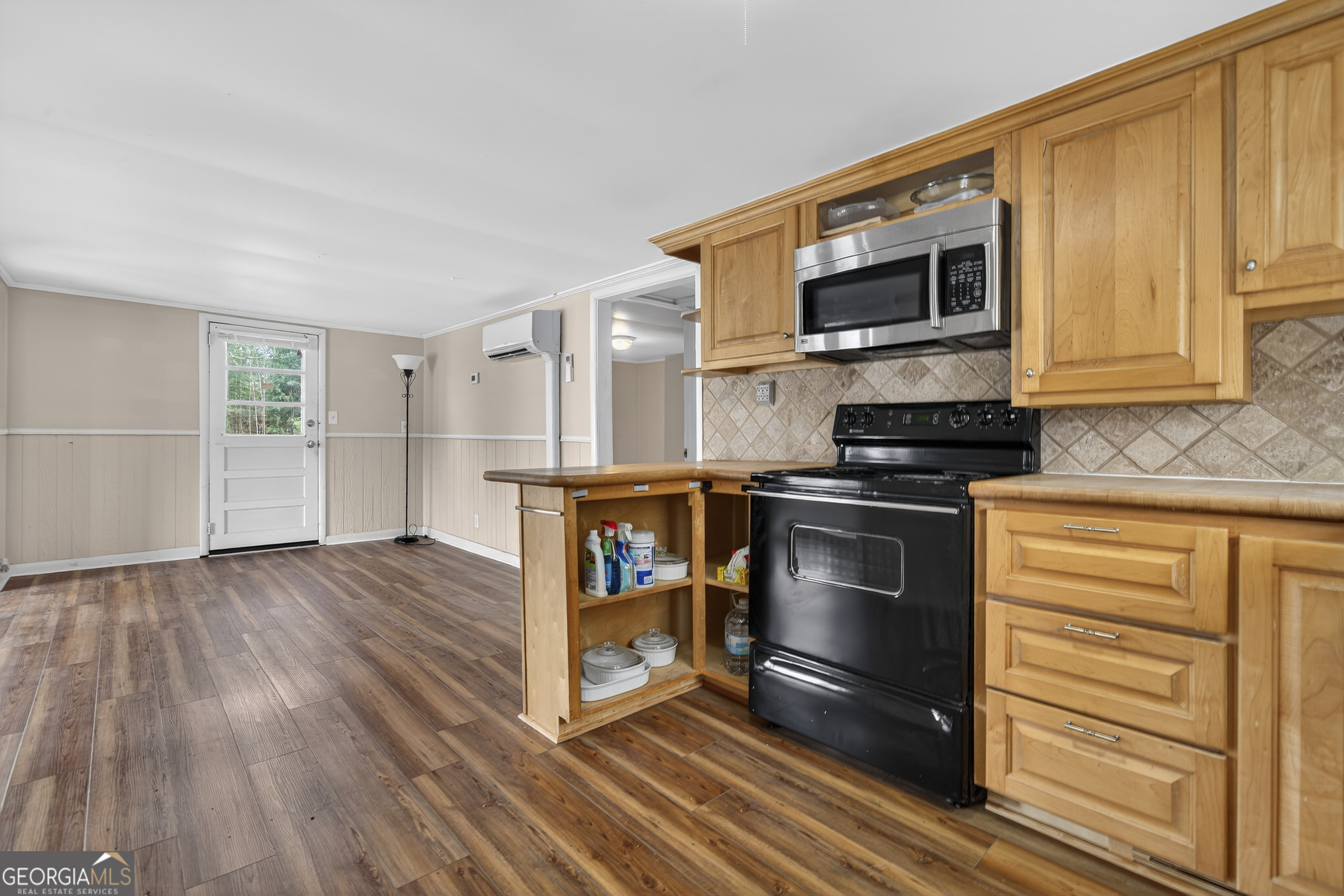 126 Elizabeth Circle Property Photo 8