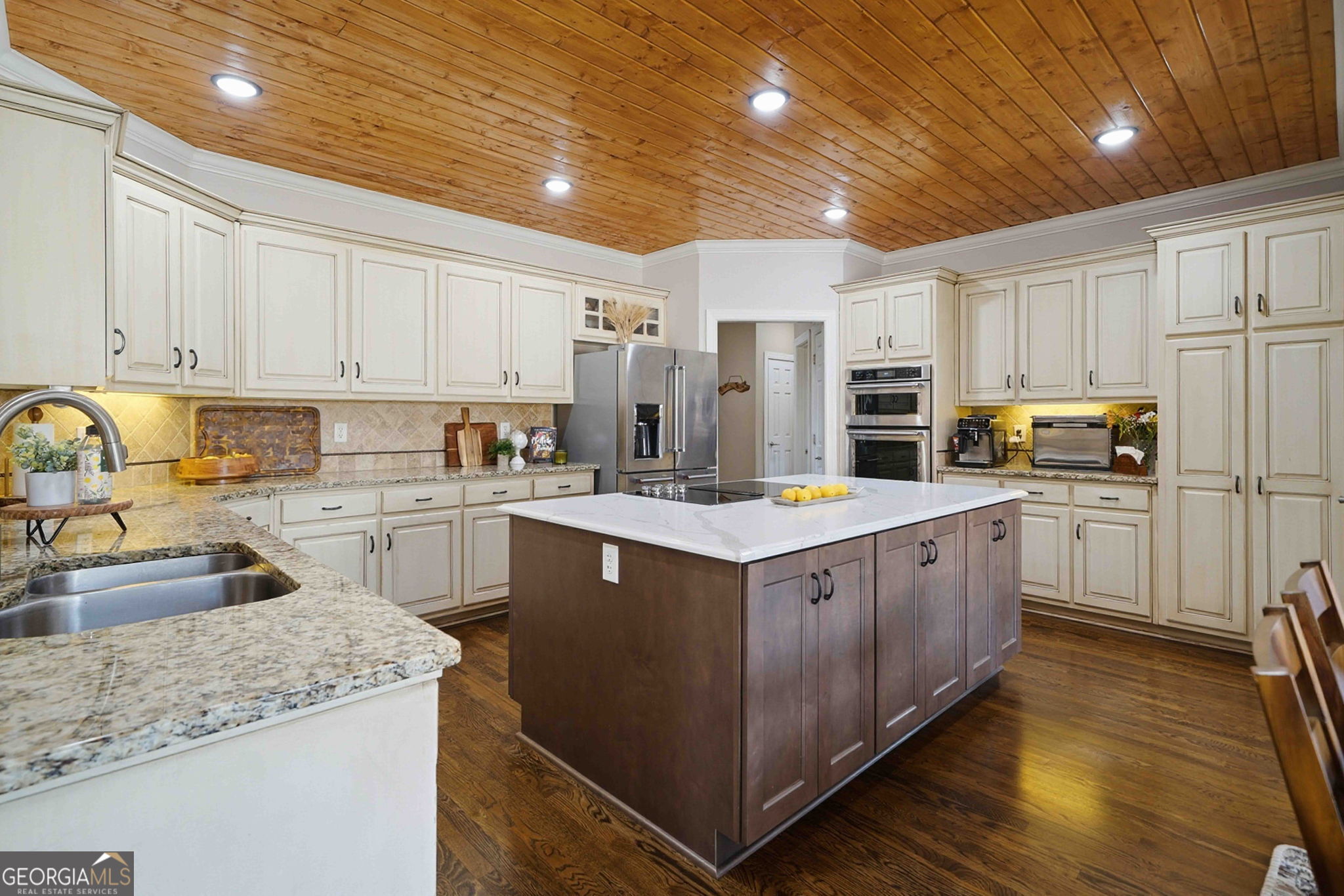 1105 Dapplefawn Court Property Photo 8