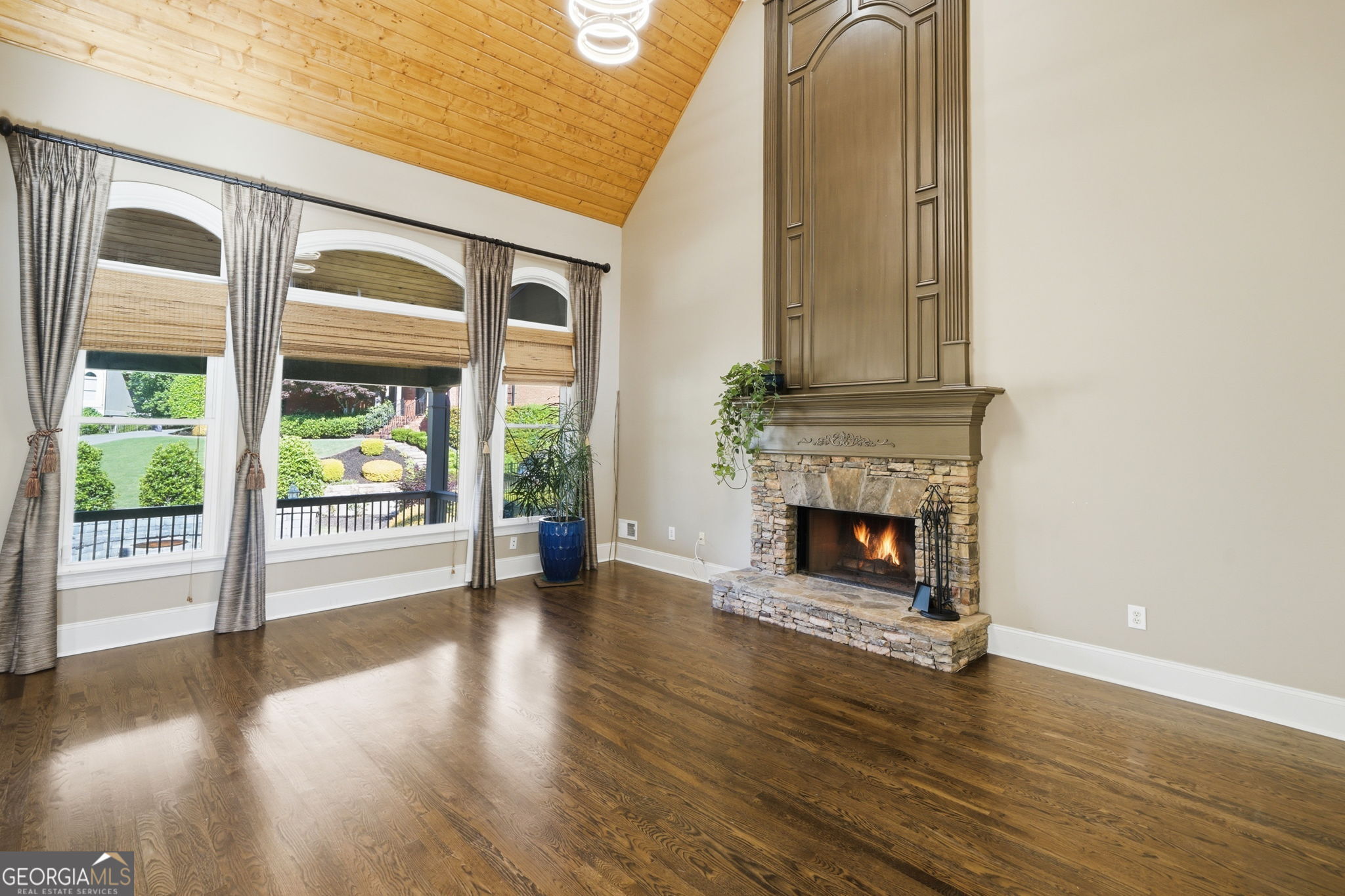 1105 Dapplefawn Court Property Photo 12