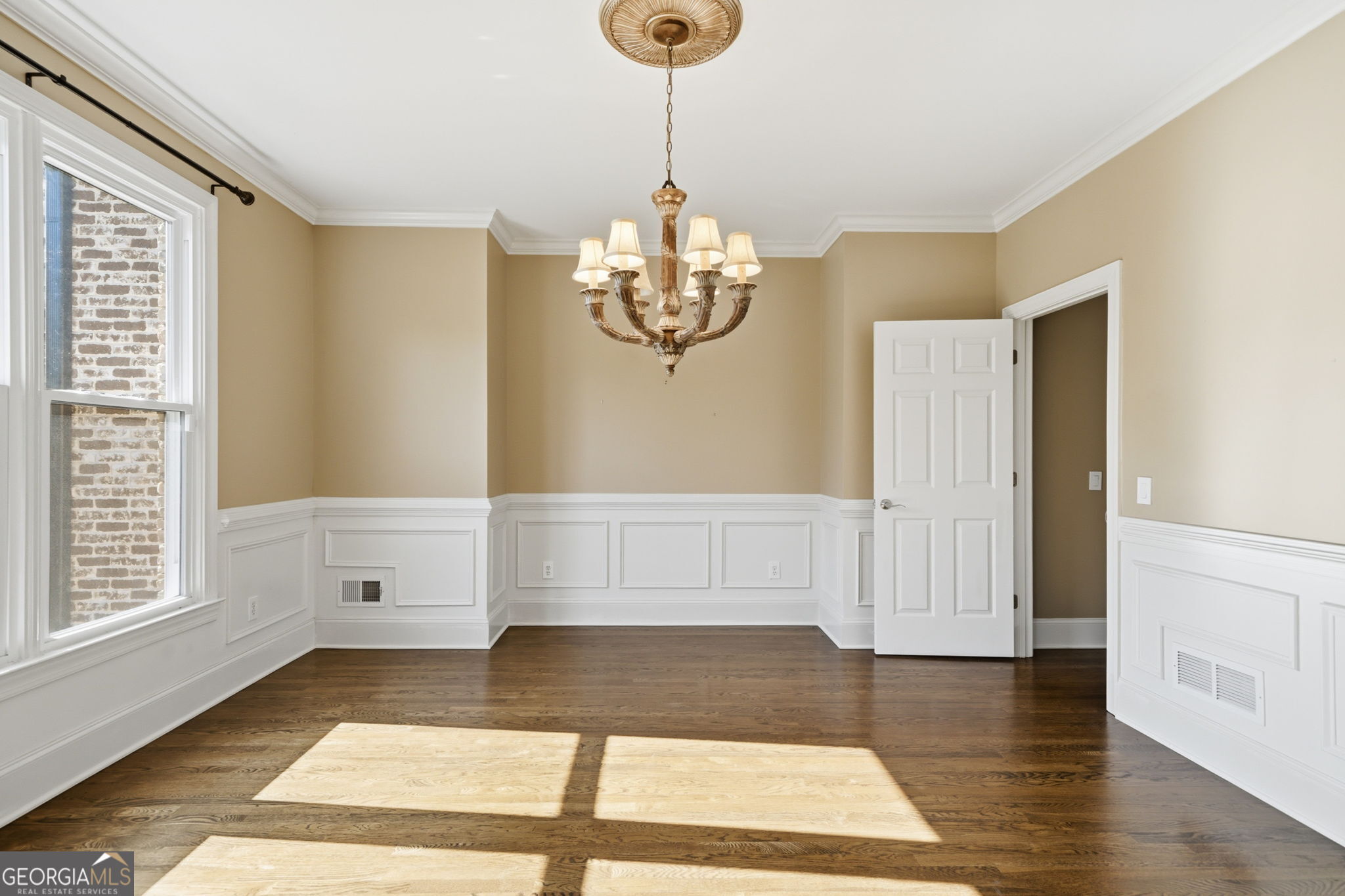 1105 Dapplefawn Court Property Photo 16