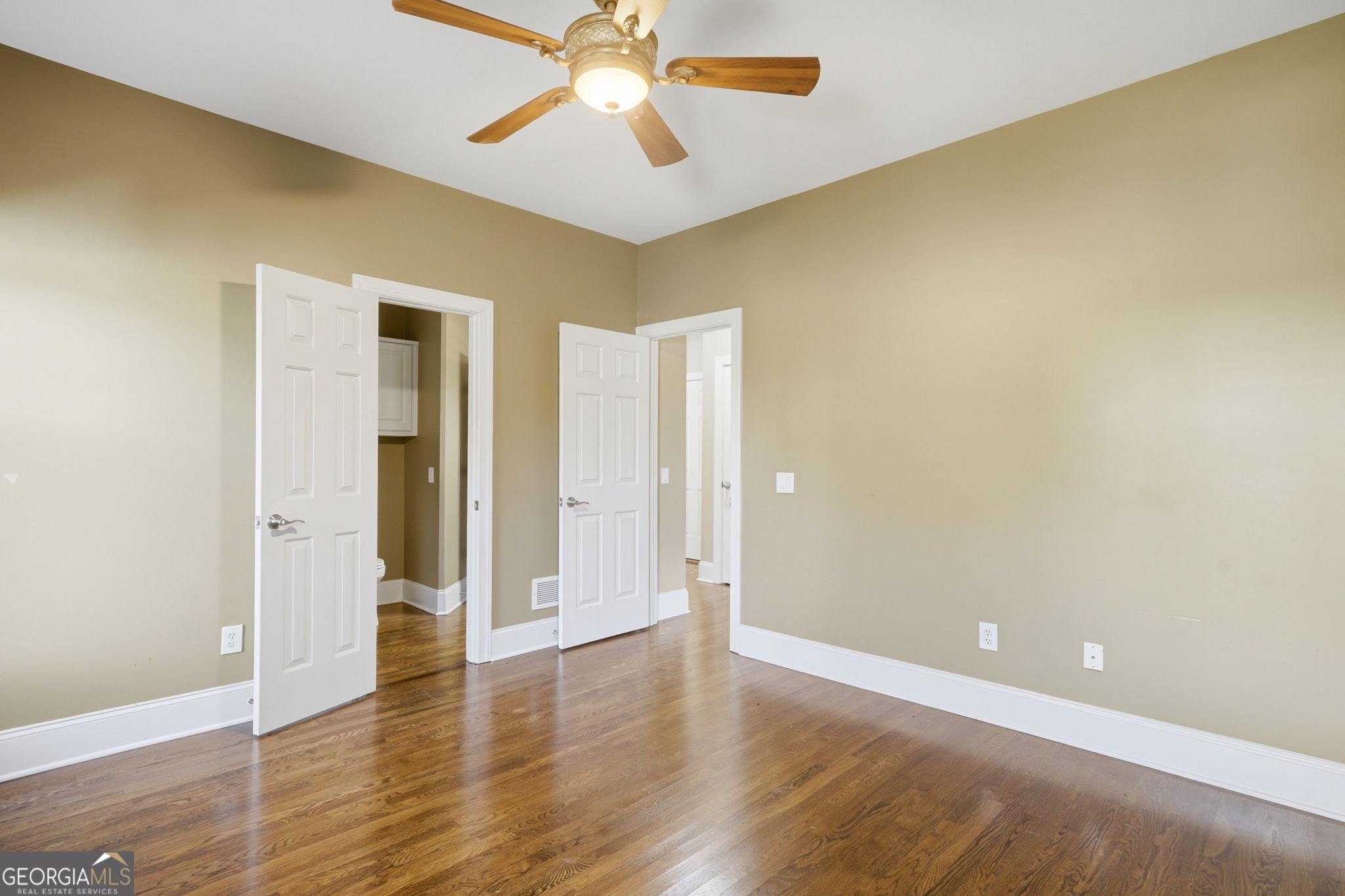 1105 Dapplefawn Court Property Photo 18