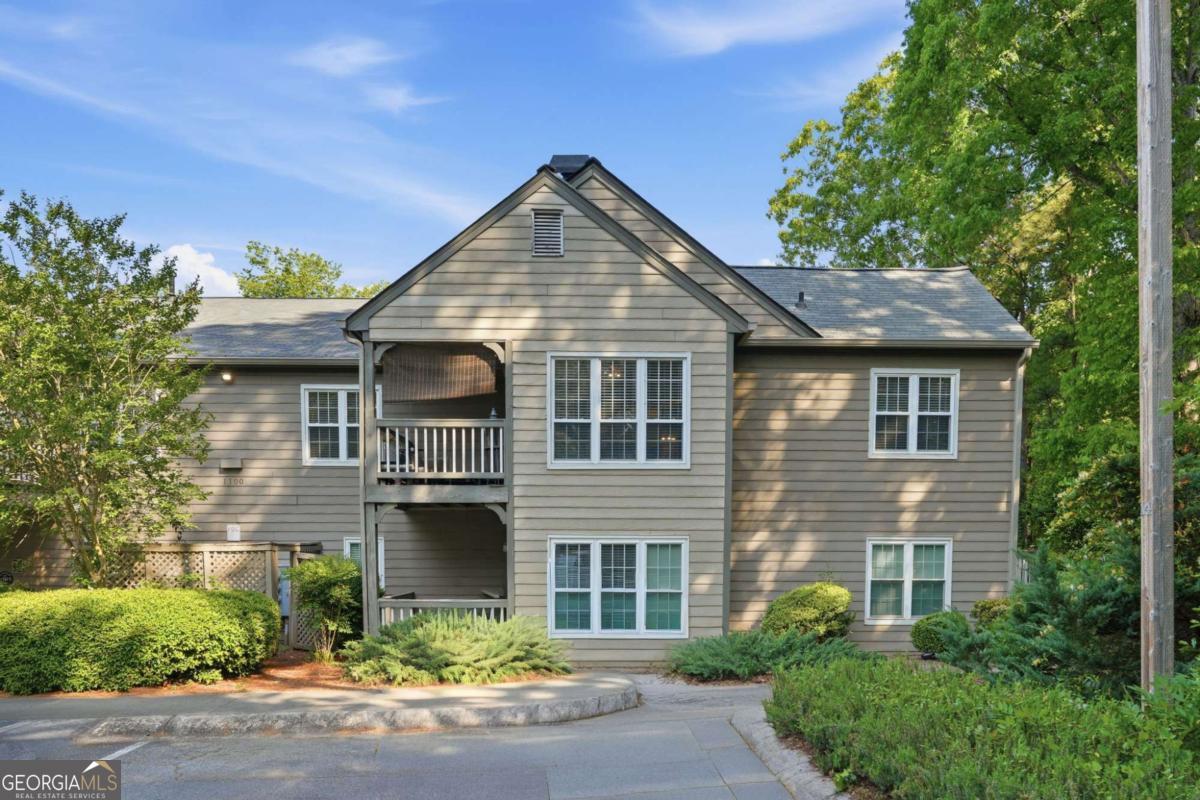 1109 Mill Pond Drive SE Property Photo 1