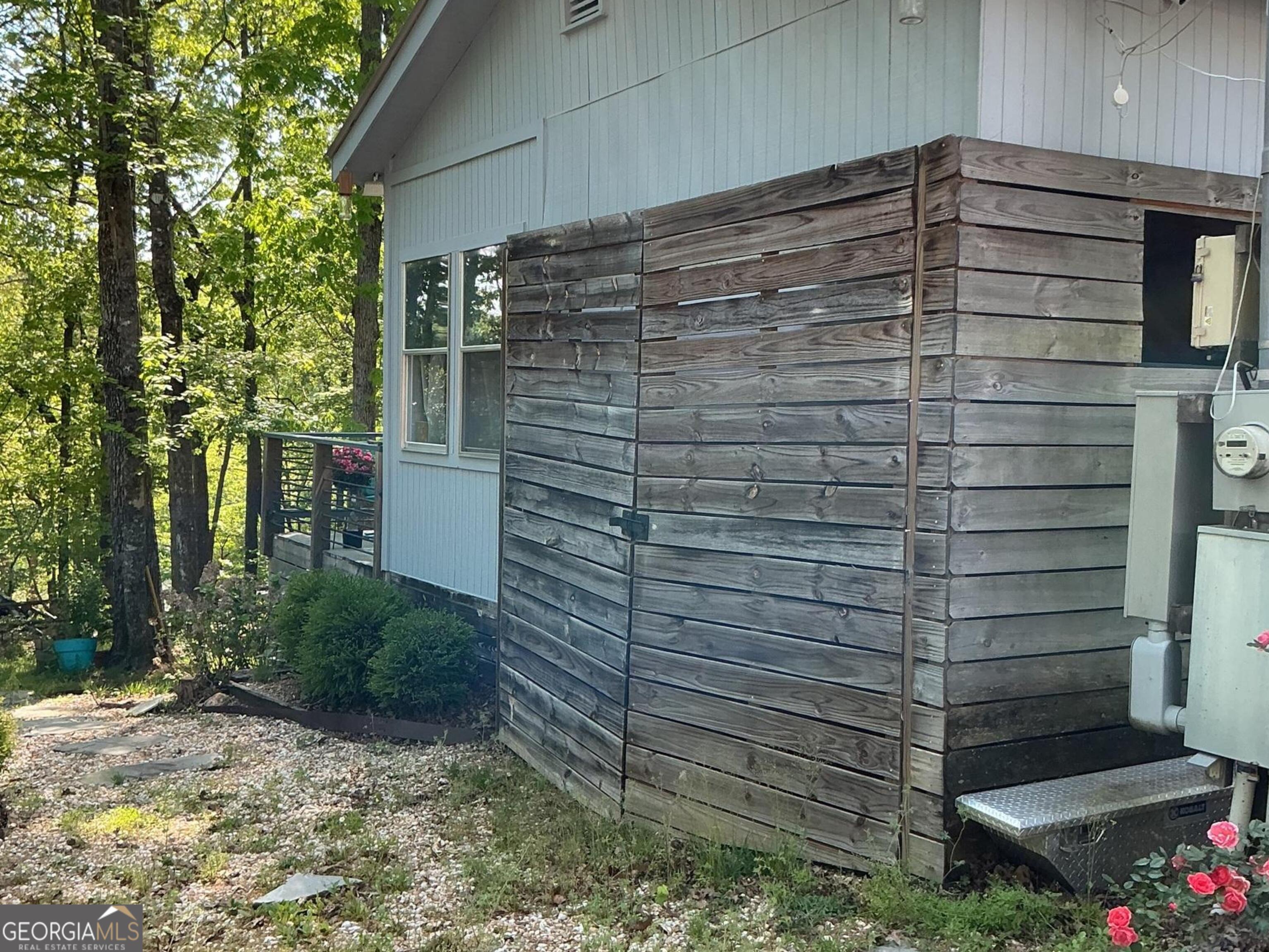 1157 Mountain Shadows Drive Property Photo 14
