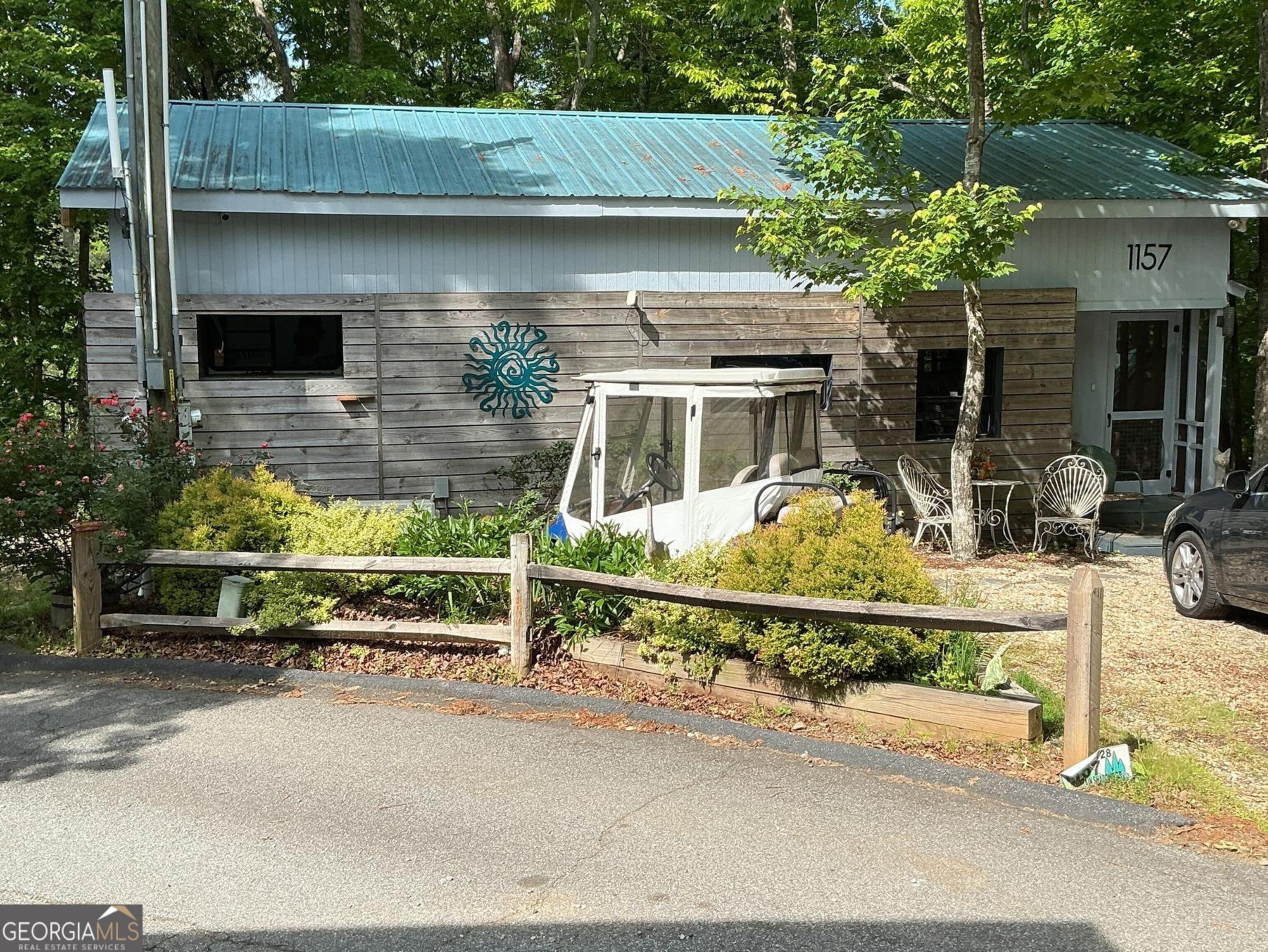 1157 Mountain Shadows Drive Property Photo 18