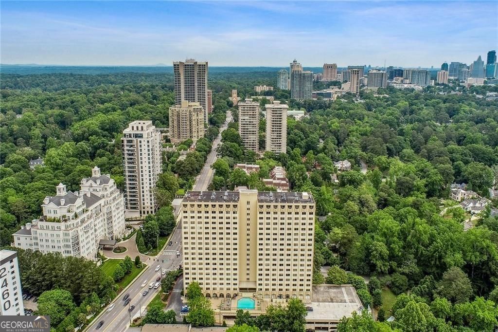 2479 Peachtree Road Ne # 203 Property Photo 15