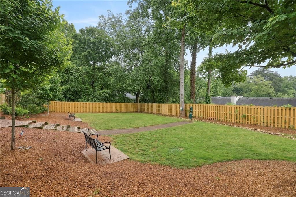 2479 Peachtree Road Ne # 203 Property Photo 16