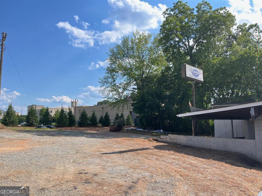 111 Elbert Street Property Photo 1