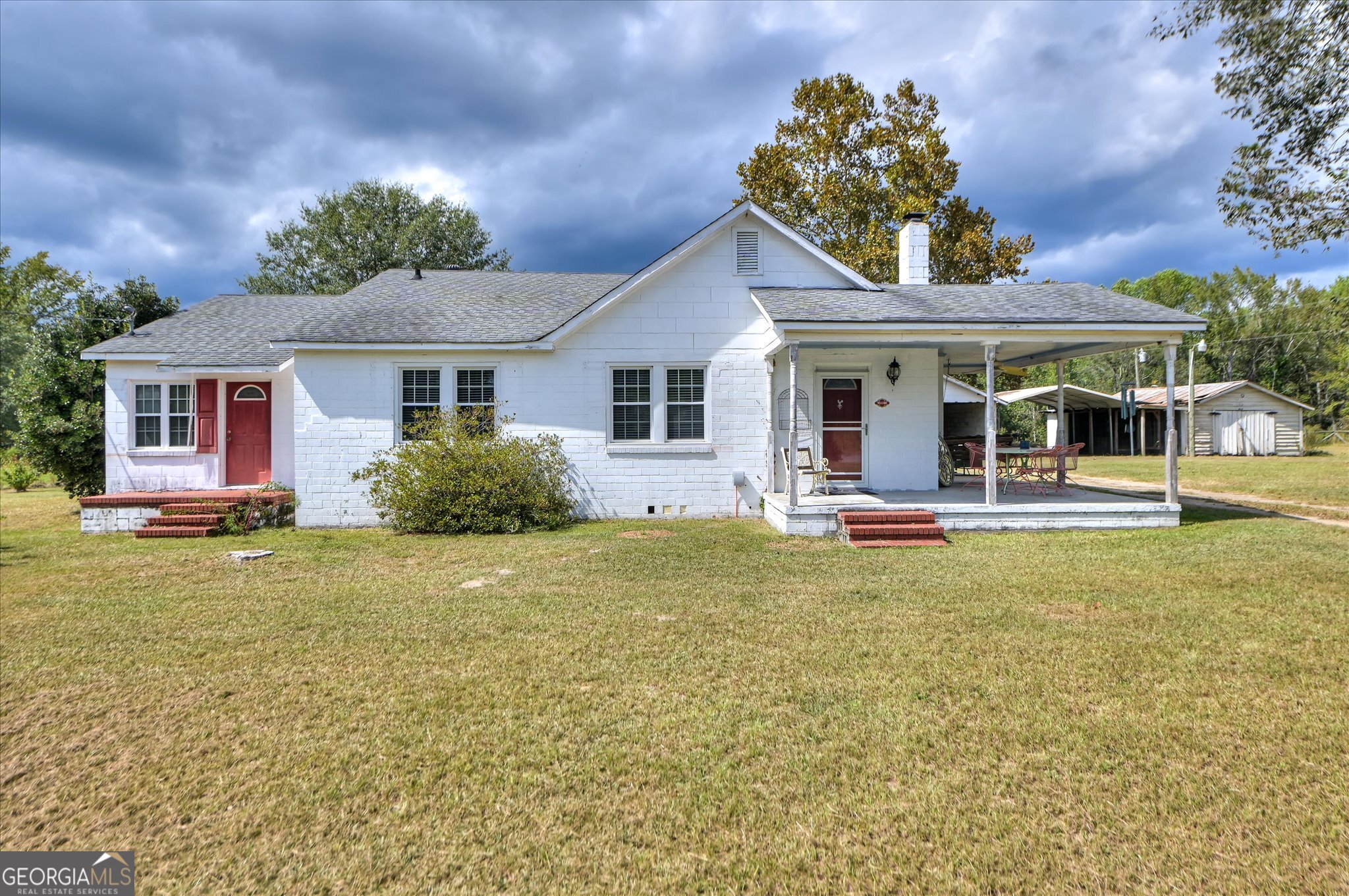 2135 Fort Creek Road Property Photo 1
