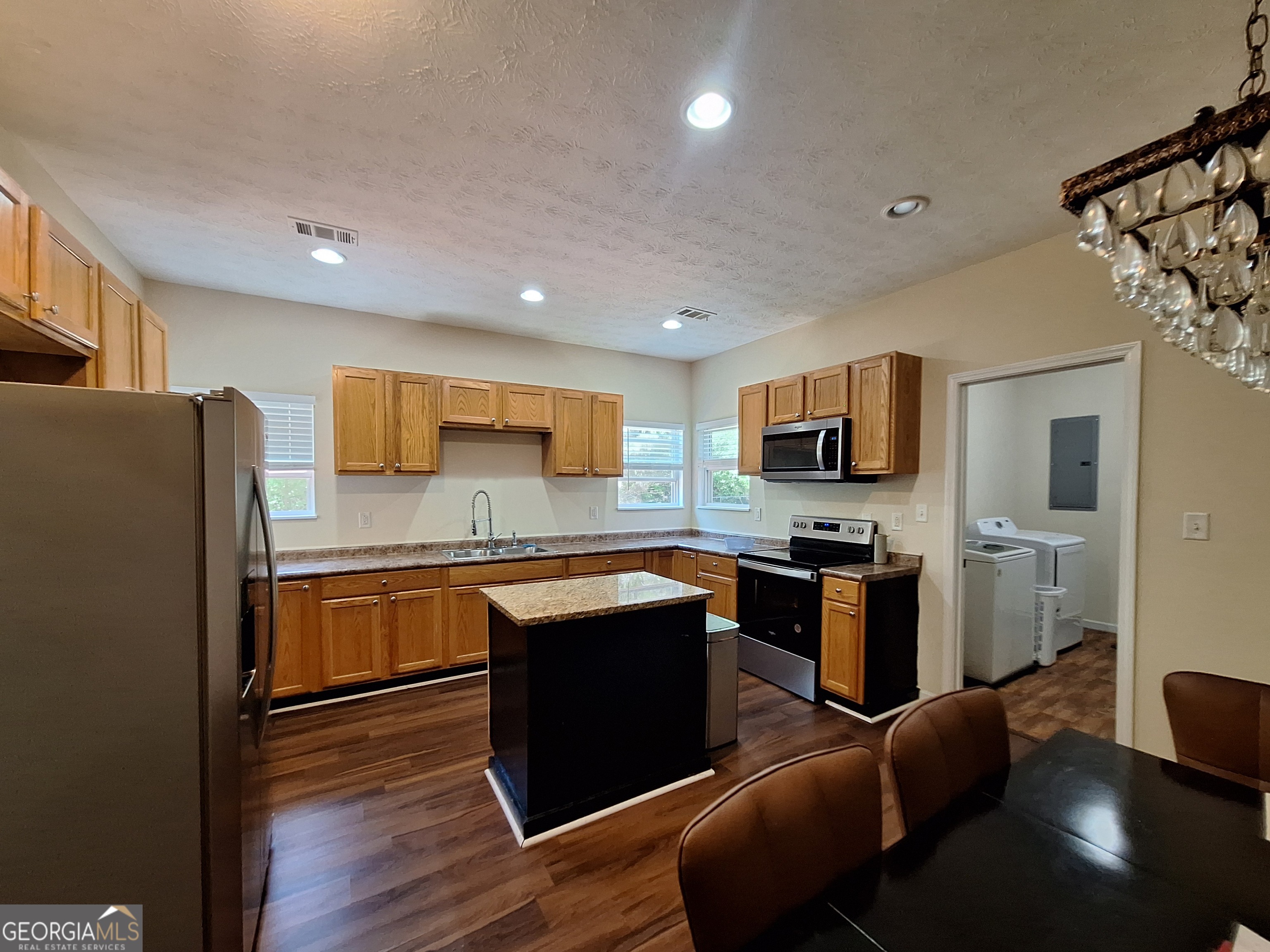 806 Springfield Circle Property Photo 7